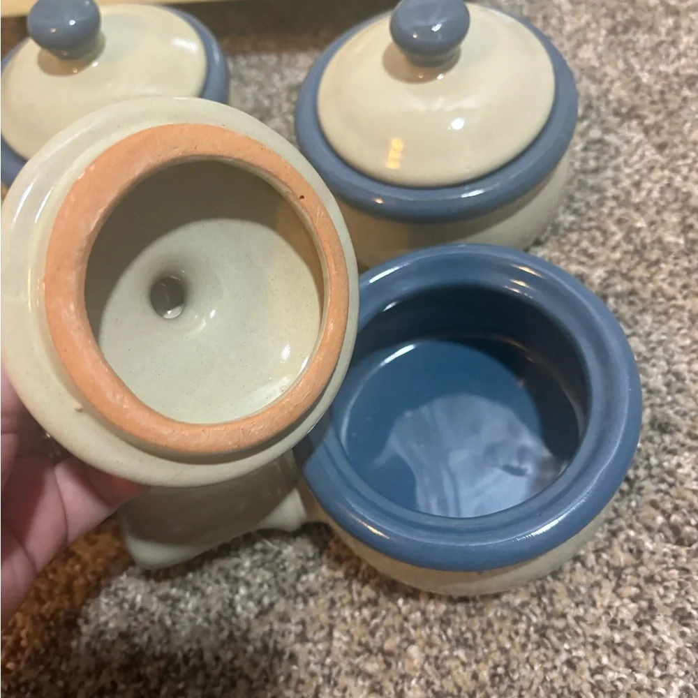 Vintage lot of 4 Earthware Stone Soup Crock W/Handle & Cover Blue line Rare 12oz